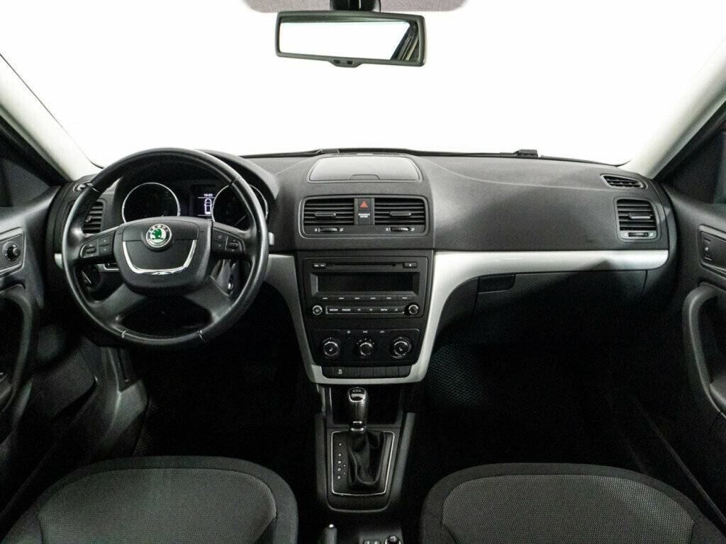 Skoda Yeti с пробегом — 2013 год. Фото: #12