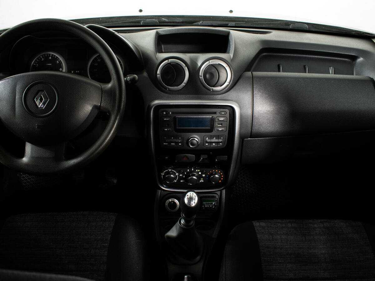 Renault Duster с пробегом — 2012 год. Фото: #11