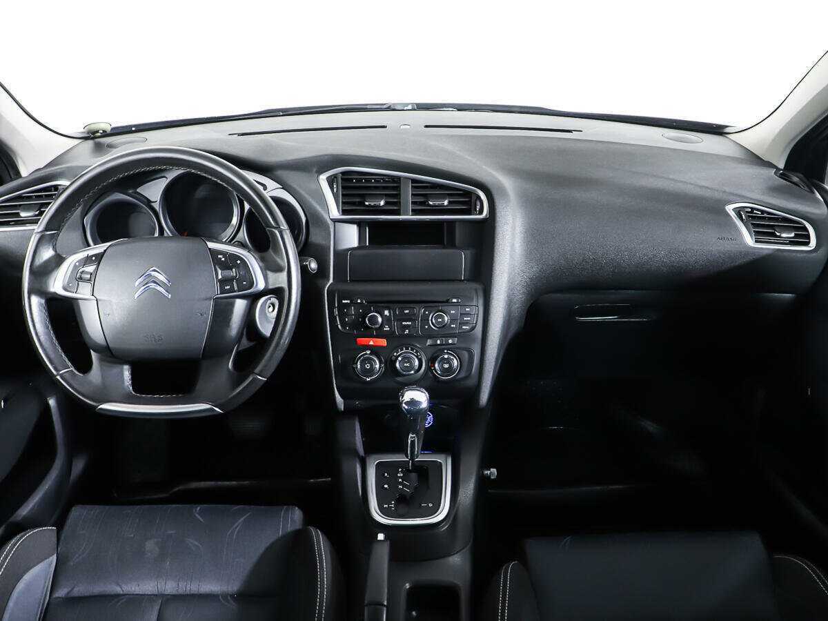 Citroen C4 с пробегом — 2011 год. Фото: #10
