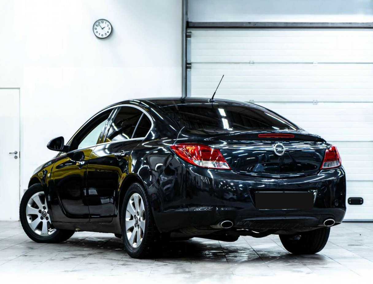 Opel Insignia с пробегом — 2011 год. Фото: #3