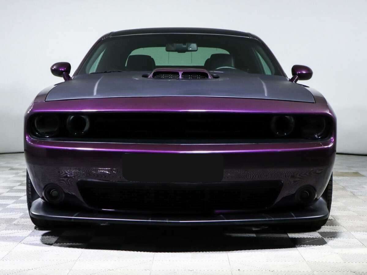 Dodge Challenger с пробегом — 2020 год. Фото: #1