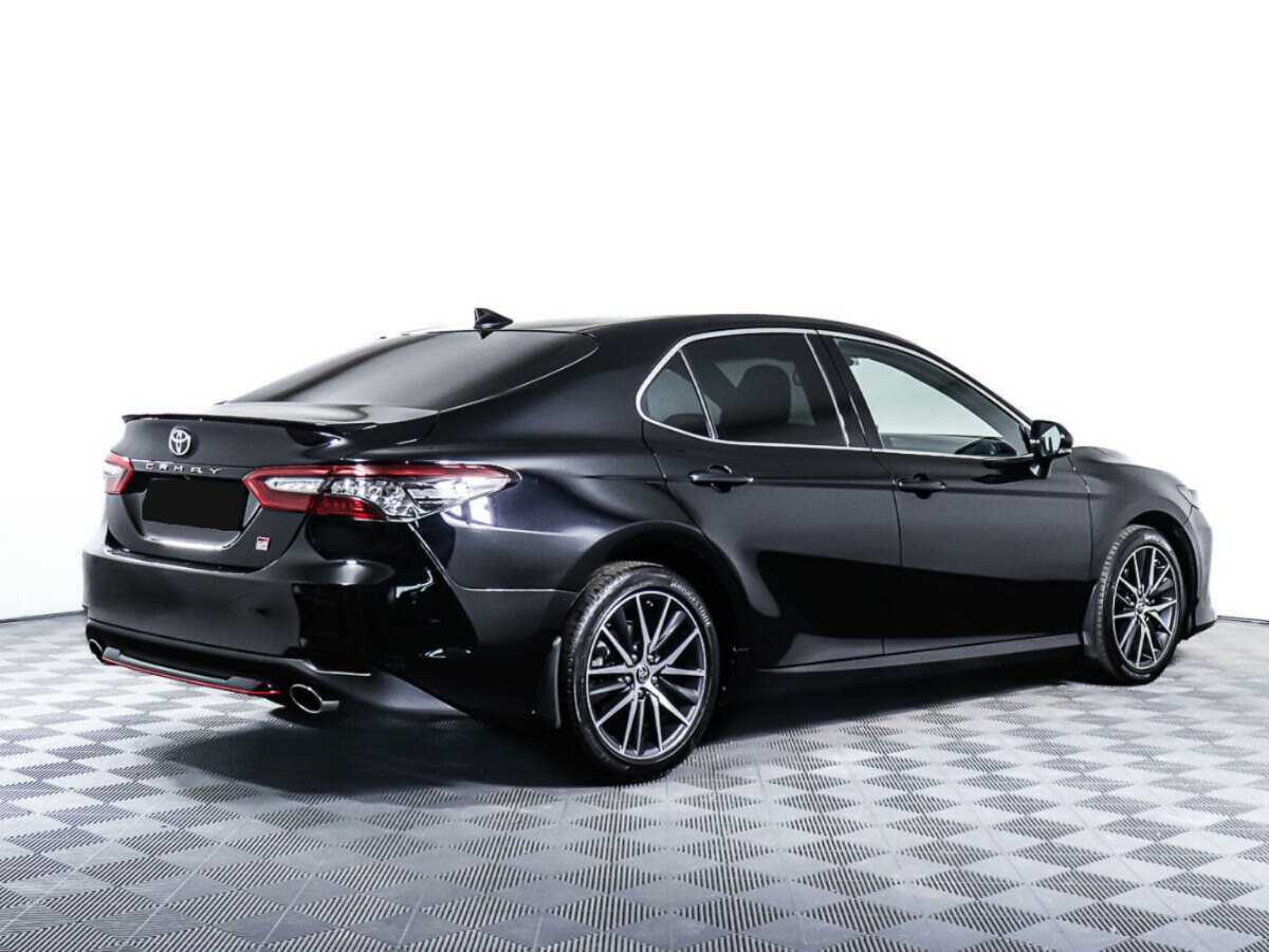 Toyota Camry с пробегом — 2021 год. Фото: #3