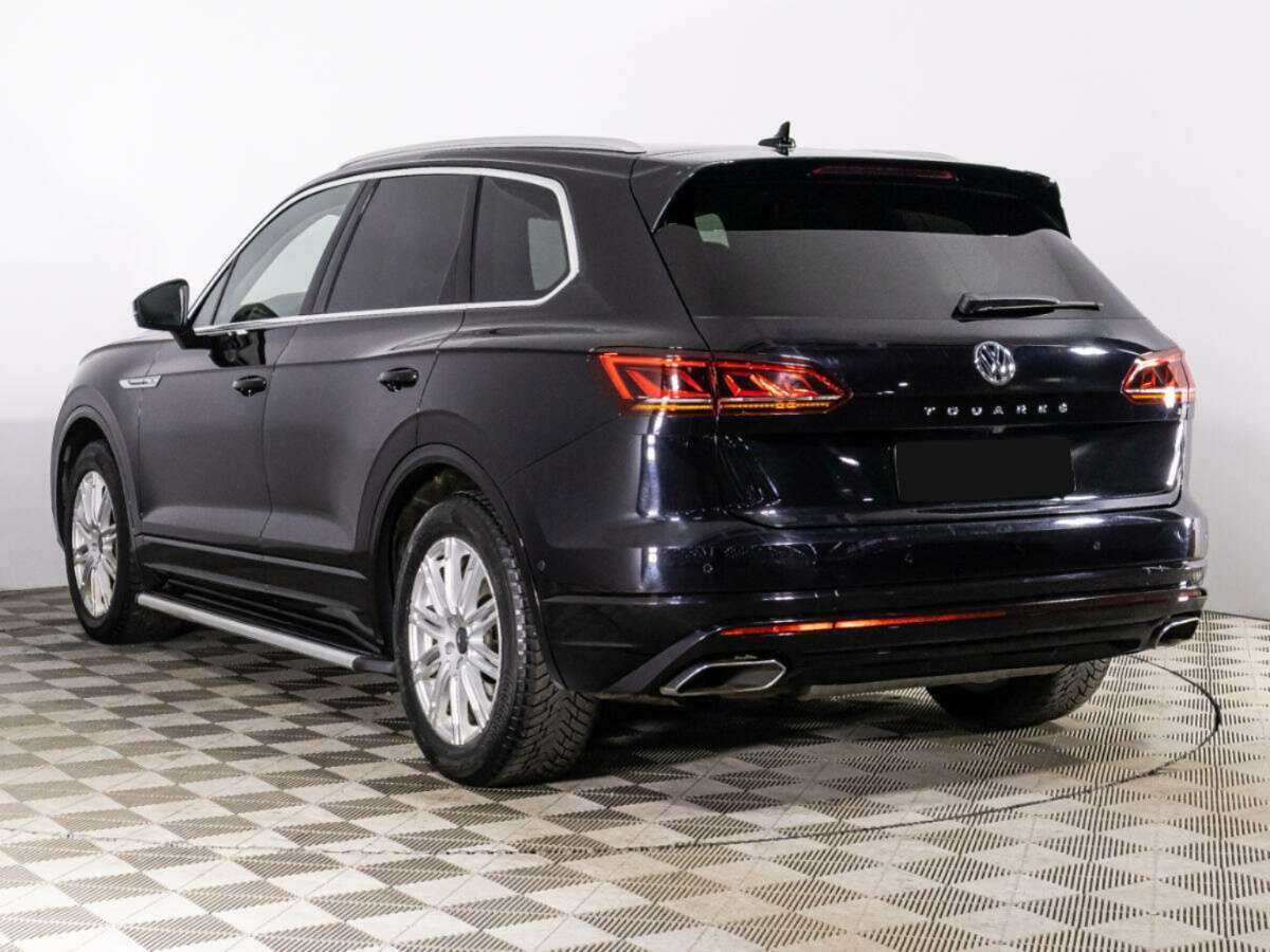 Volkswagen Touareg с пробегом — 2018 год. Фото: #6