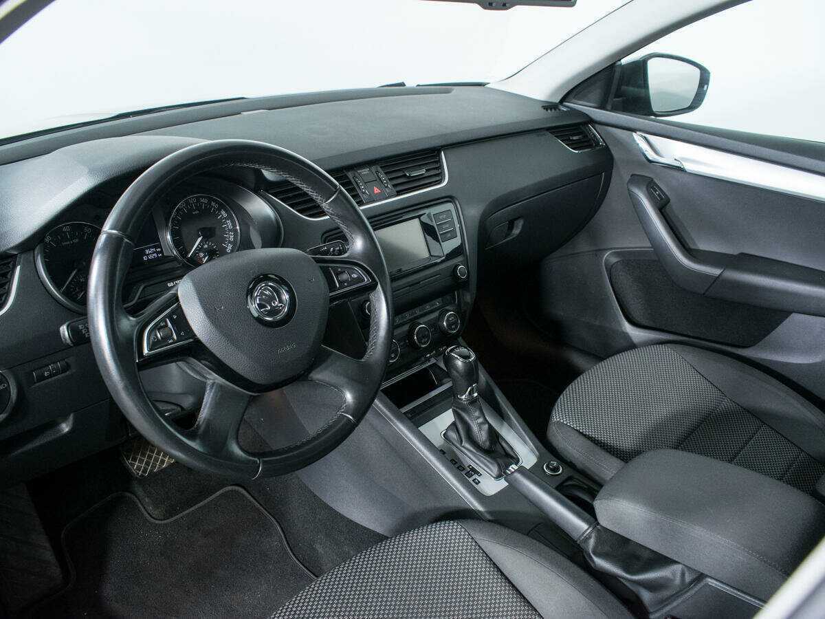 Skoda Octavia с пробегом — 2014 год. Фото: #12