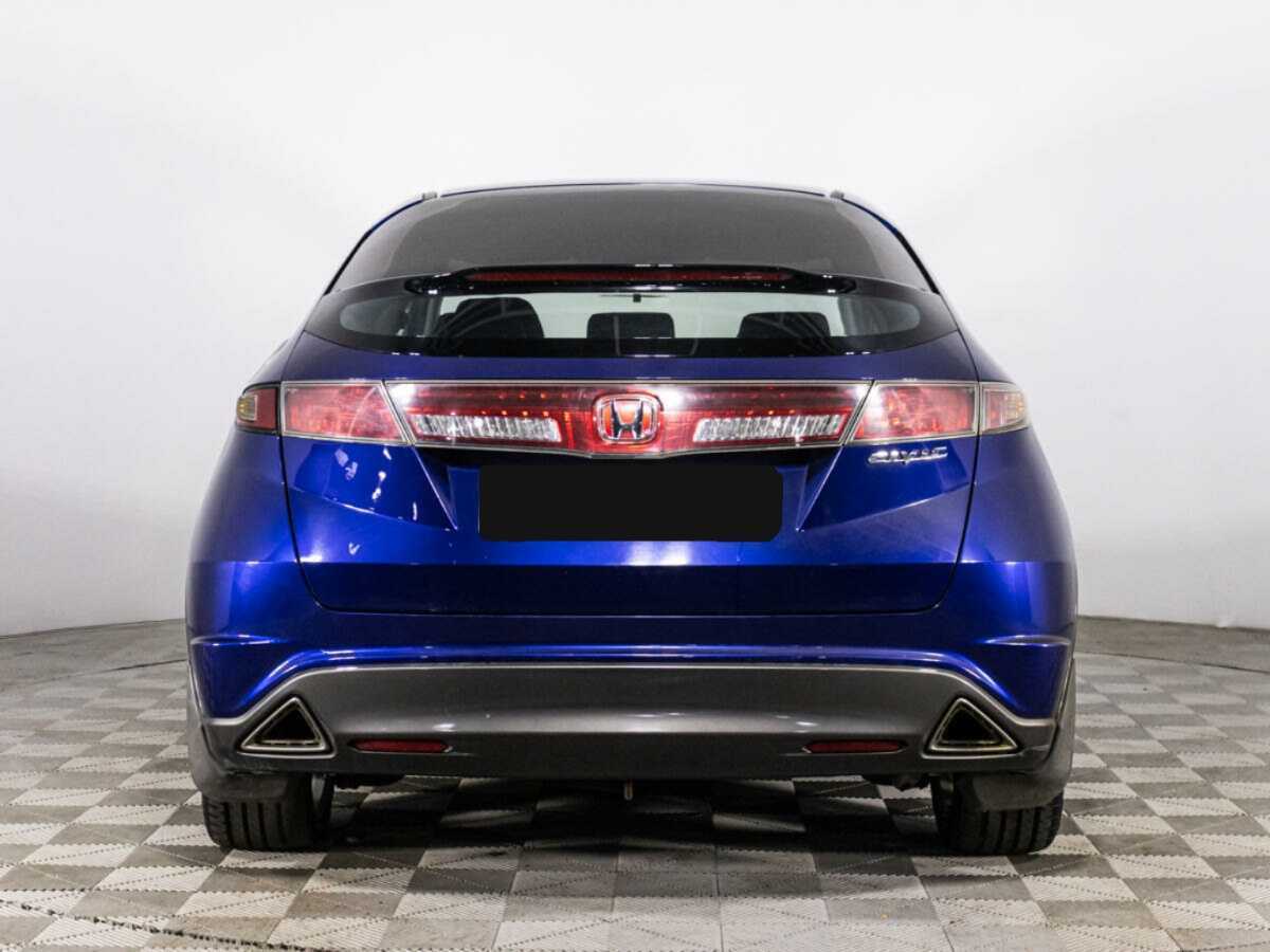 Honda Civic с пробегом — 2011 год. Фото: #5