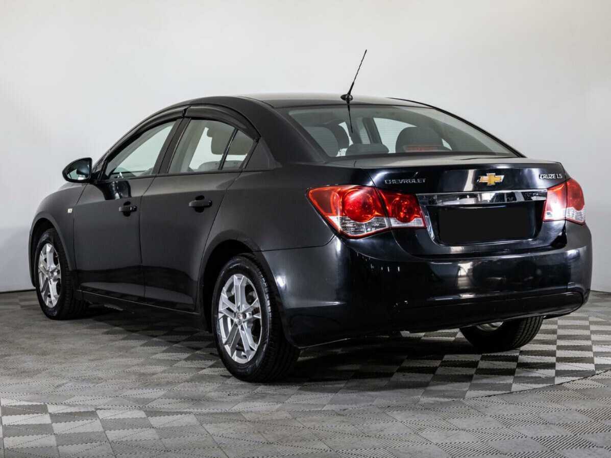 Chevrolet Cruze с пробегом — 2012 год. Фото: #6