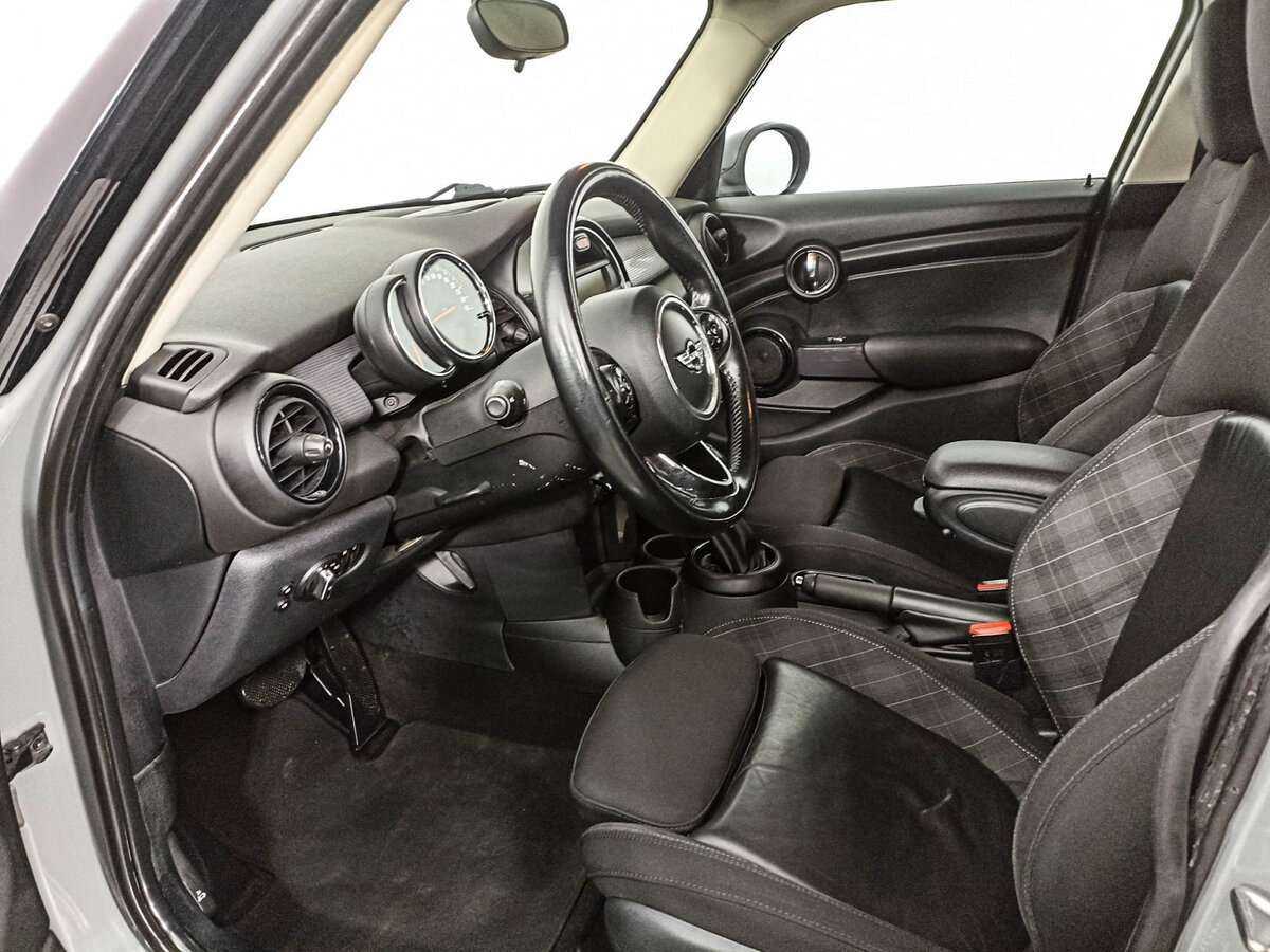 Mini Hatch с пробегом — 2018 год. Фото: #13