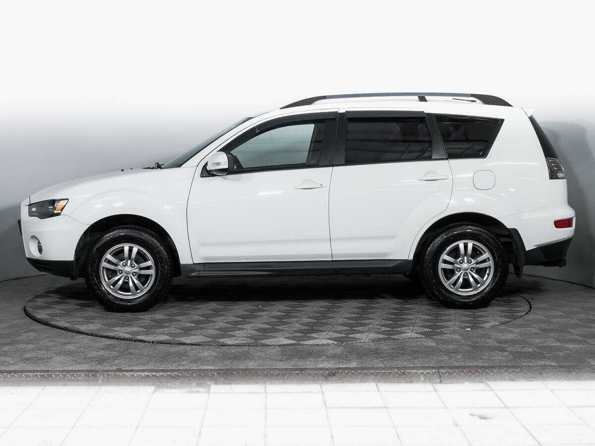 Mitsubishi Outlander с пробегом — 2011 год. Фото: #7