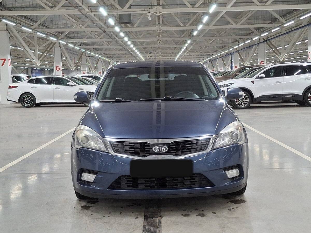 Kia Ceed с пробегом — 2011 год. Фото: #1