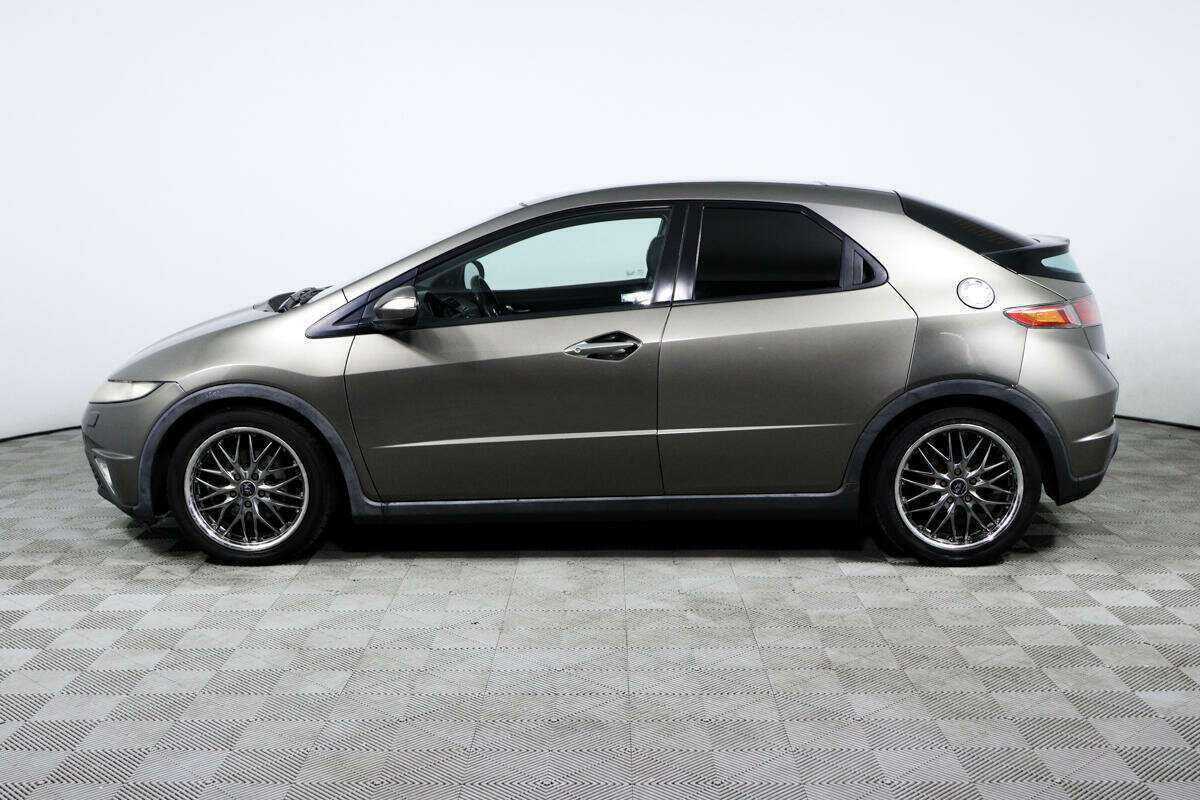 Honda Civic с пробегом — 2008 год. Фото: #7
