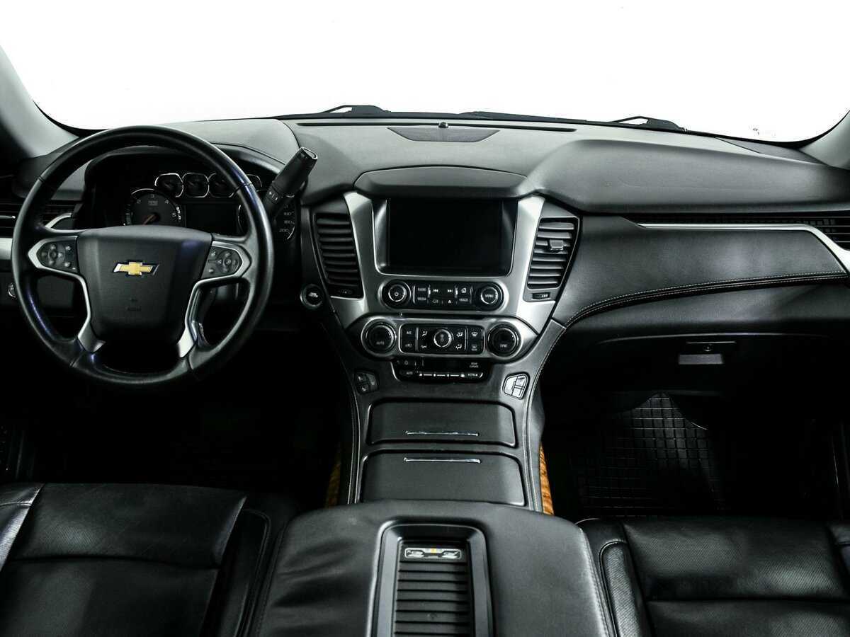 Chevrolet Tahoe с пробегом — 2015 год. Фото: #8