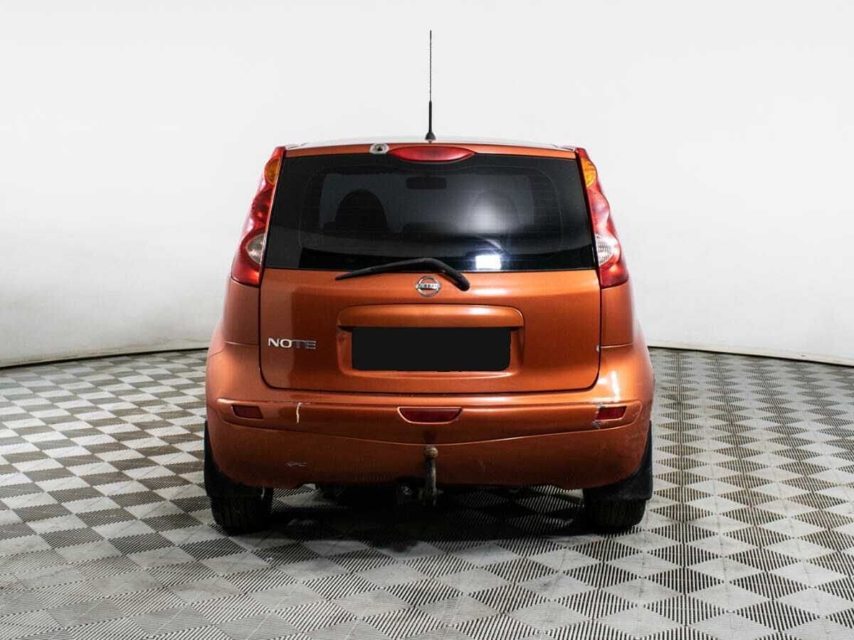 Nissan Note с пробегом — 2008 год. Фото: #4