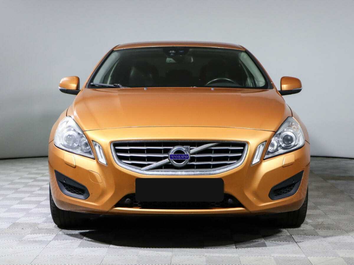 Volvo S60 с пробегом — 2011 год. Фото: #1