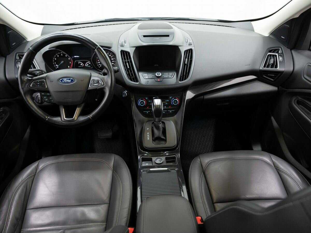 Ford Kuga с пробегом — 2017 год. Фото: #12