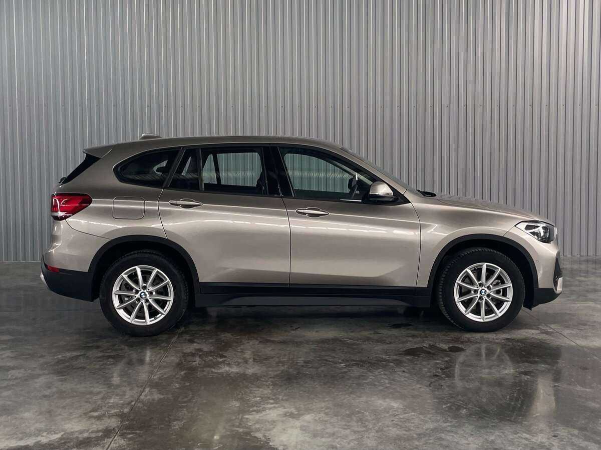 BMW X1 с пробегом — 2021 год. Фото: #3