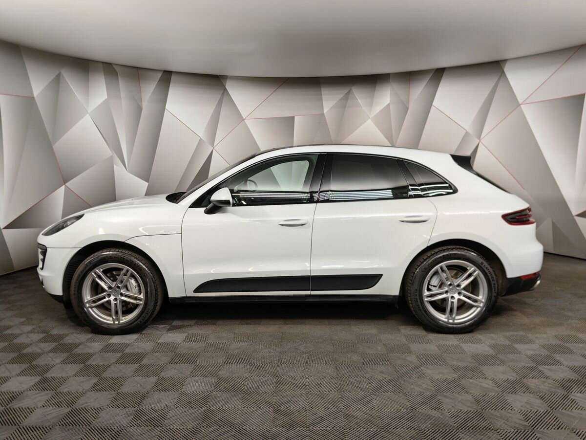 Porsche Macan с пробегом — 2015 год. Фото: #2