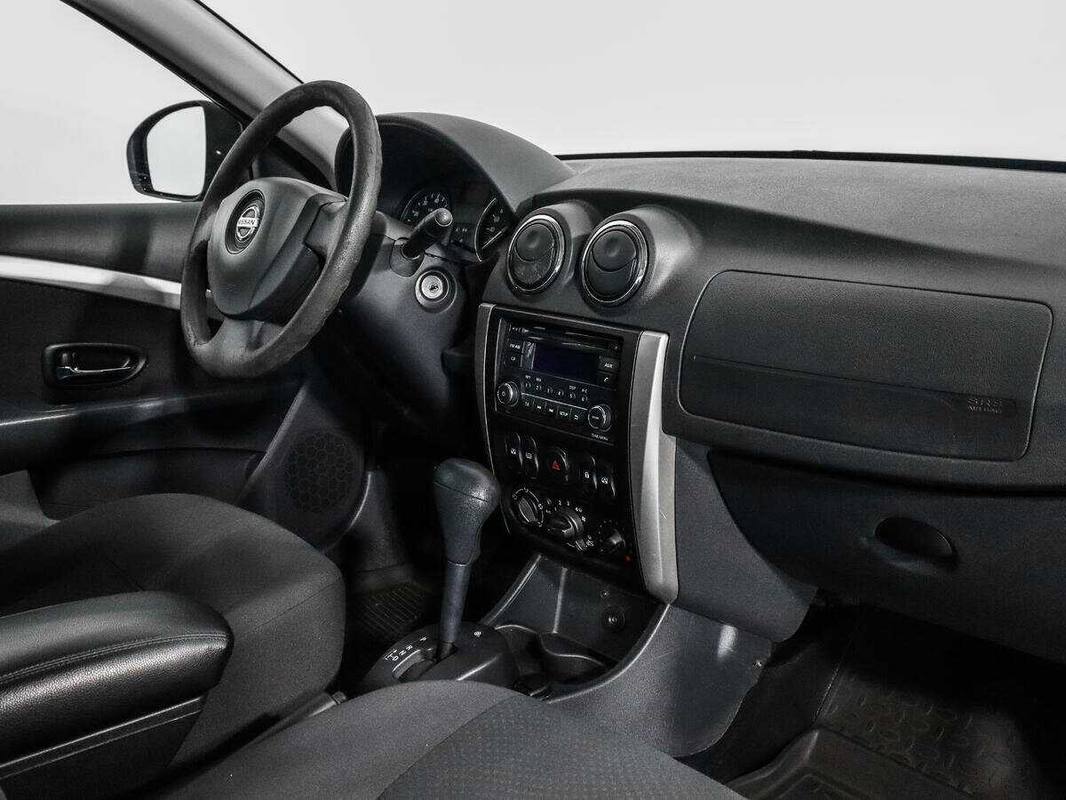 Nissan Almera с пробегом — 2015 год. Фото: #10