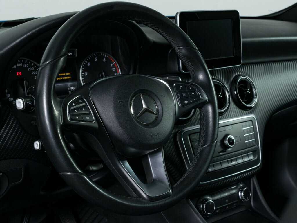 Mercedes-Benz GLA с пробегом — 2016 год. Фото: #12