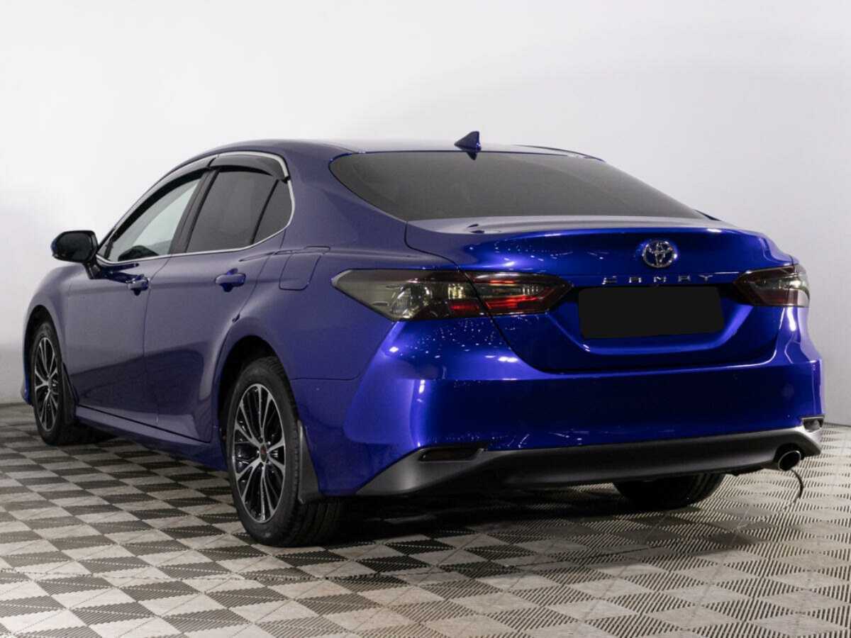 Toyota Camry с пробегом — 2021 год. Фото: #6