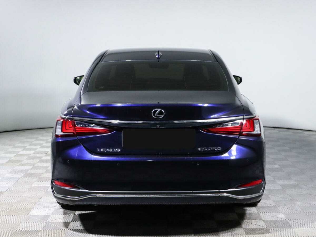 Lexus ES с пробегом — 2018 год. Фото: #5