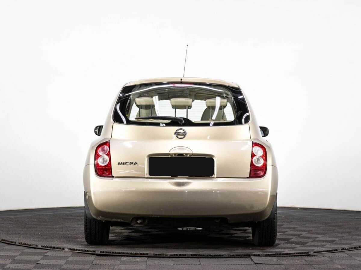 Nissan Micra с пробегом — 2005 год. Фото: #4