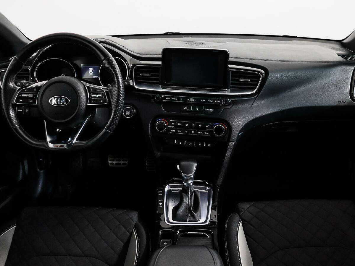 Kia Proceed с пробегом — 2019 год. Фото: #12