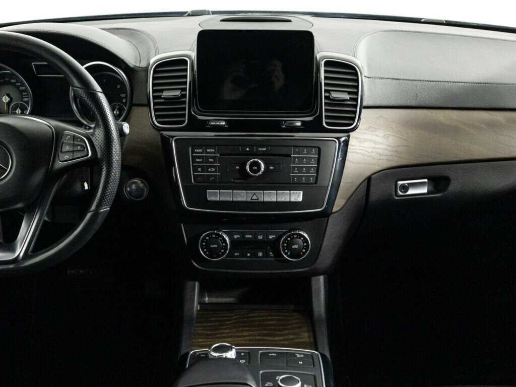 Mercedes-Benz GLE Coupe с пробегом — 2016 год. Фото: #13