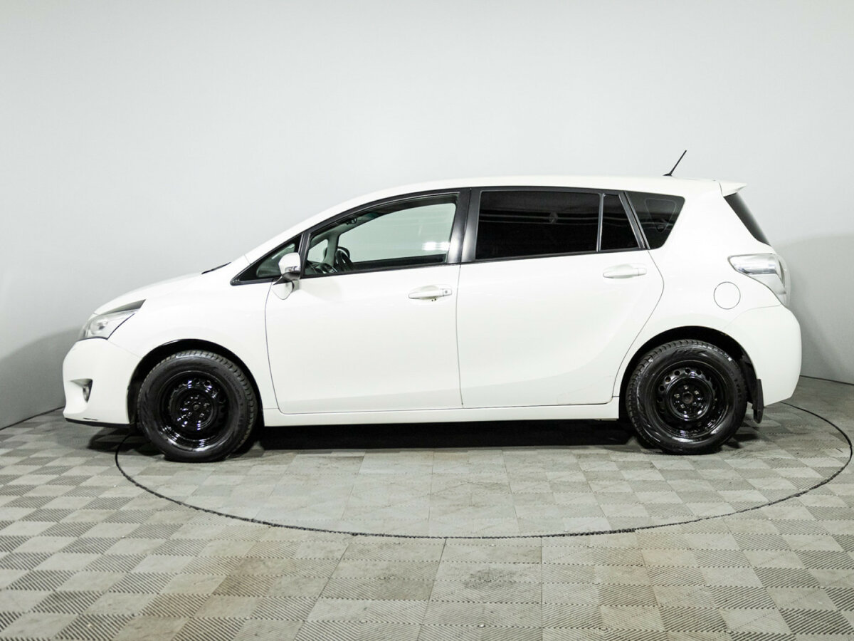 Toyota Verso с пробегом — 2013 год. Фото: #7