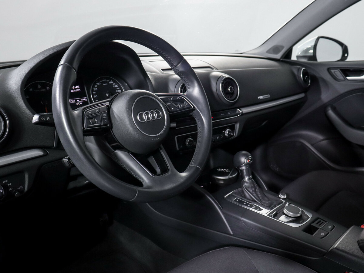 Audi A3 с пробегом — 2018 год. Фото: #10