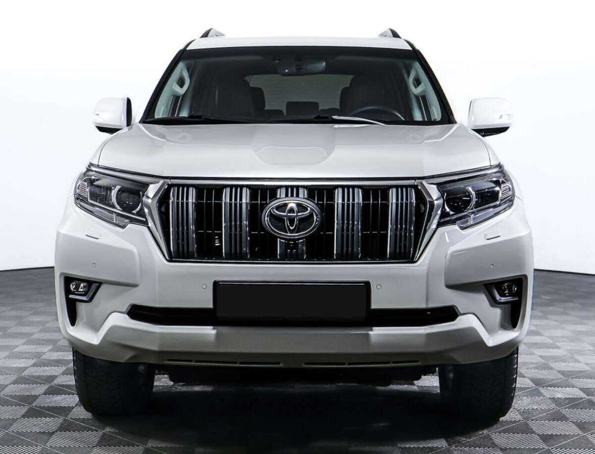 Toyota Land Cruiser Prado с пробегом — 2017 год. Фото: #1
