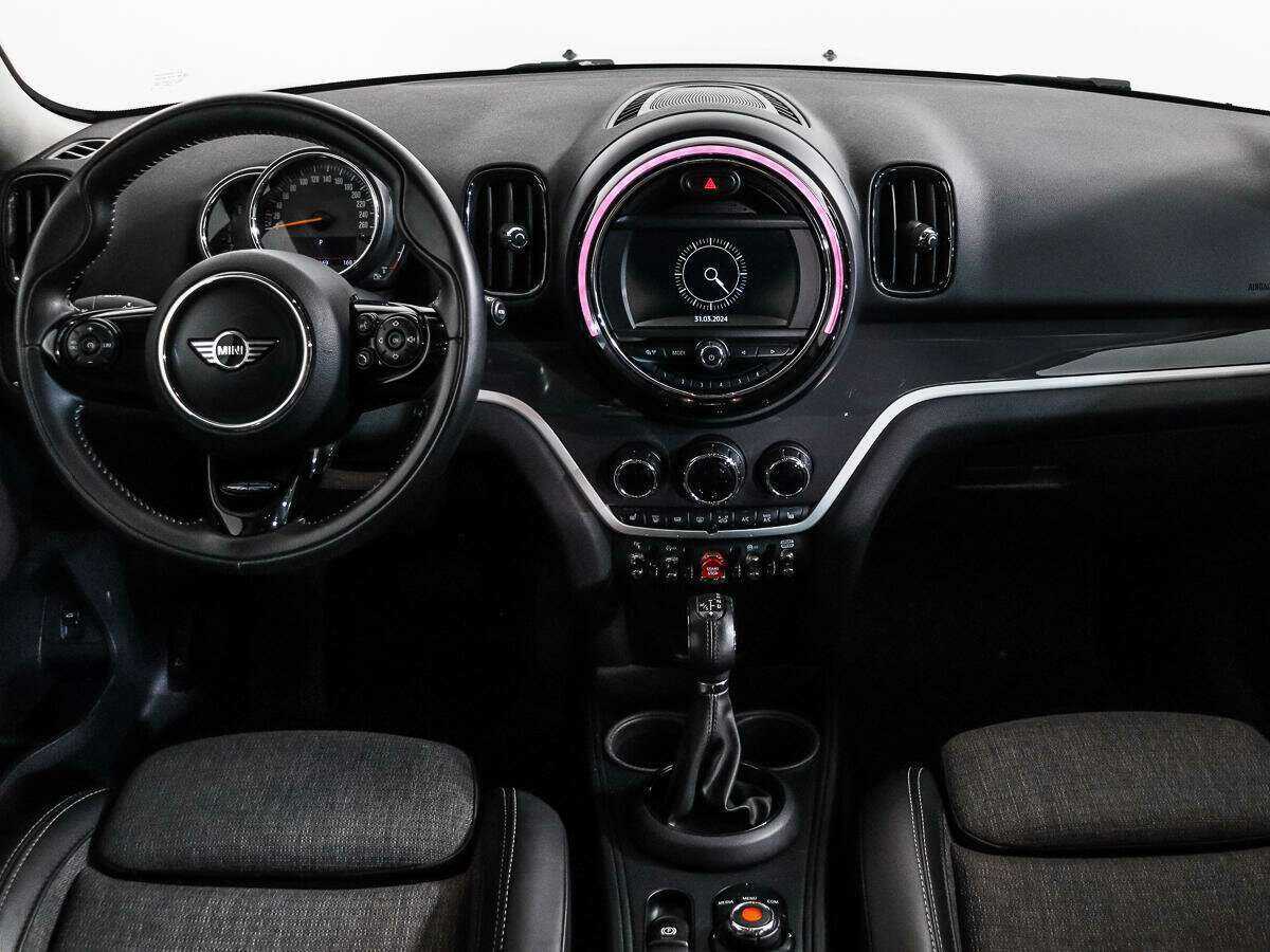 Mini Countryman с пробегом — 2018 год. Фото: #12