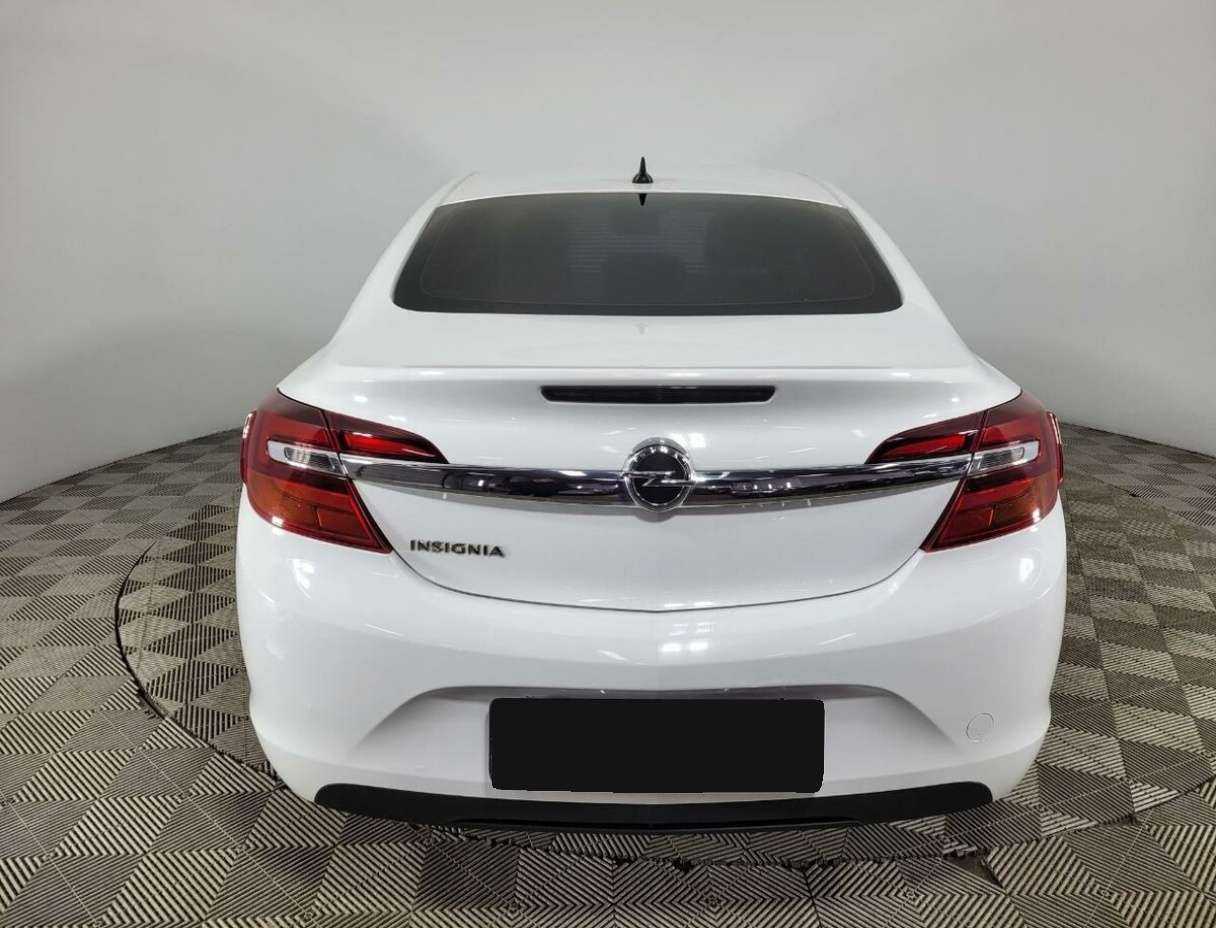Opel Insignia с пробегом — 2013 год. Фото: #2