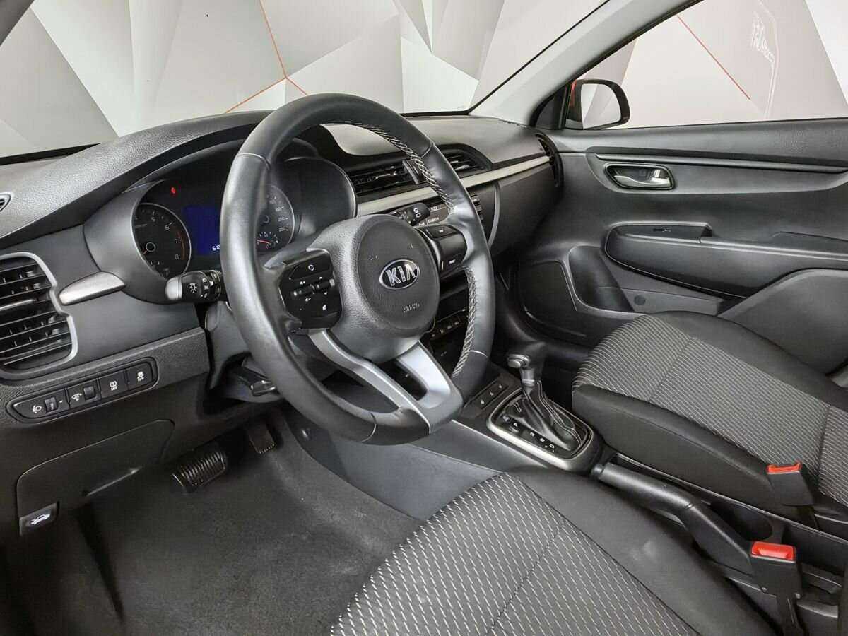 Kia Rio с пробегом — 2019 год. Фото: #8