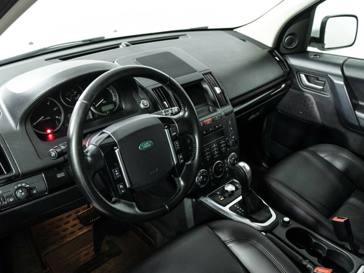 Land Rover Freelander с пробегом — 2011 год. Фото: #10