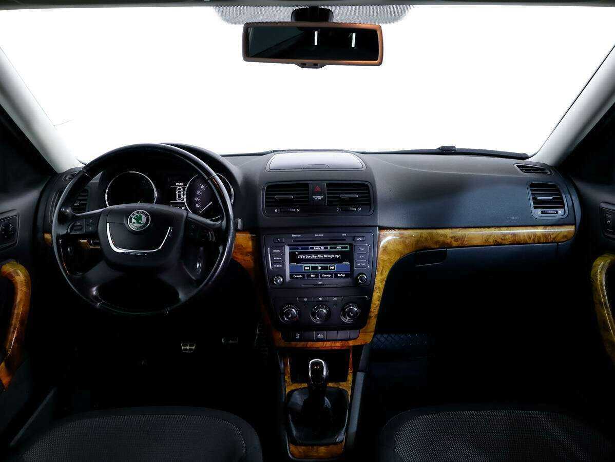 Skoda Yeti с пробегом — 2011 год. Фото: #9
