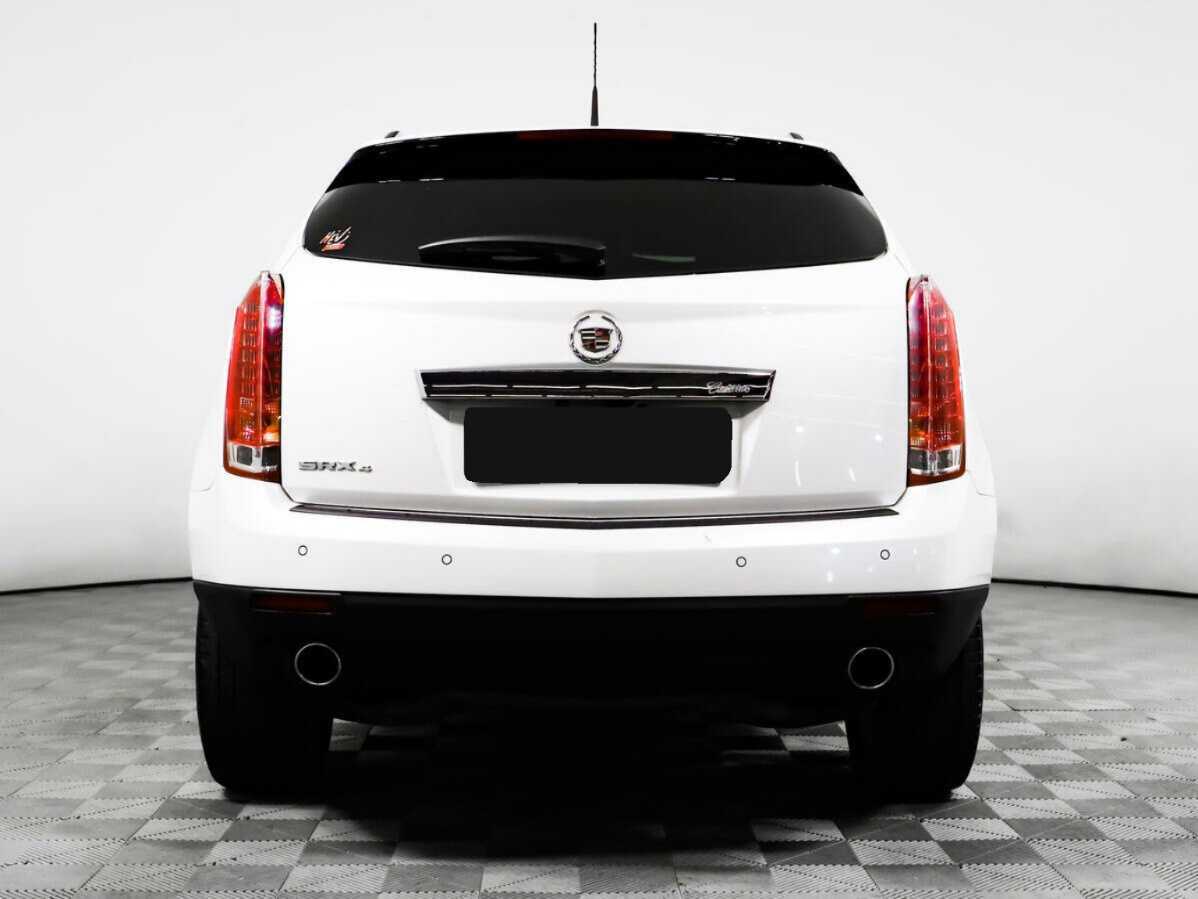 Cadillac SRX с пробегом — 2014 год. Фото: #4