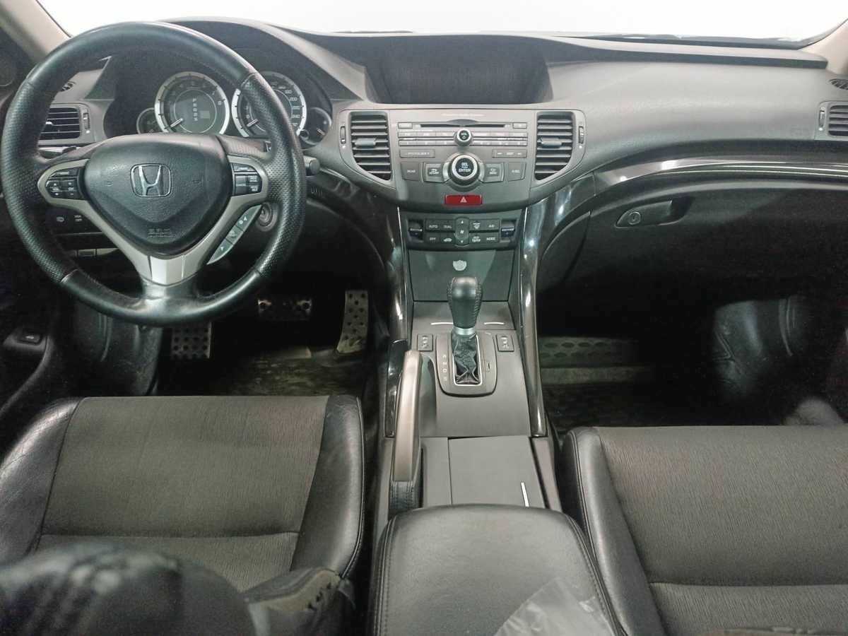 Honda Accord с пробегом — 2008 год. Фото: #10