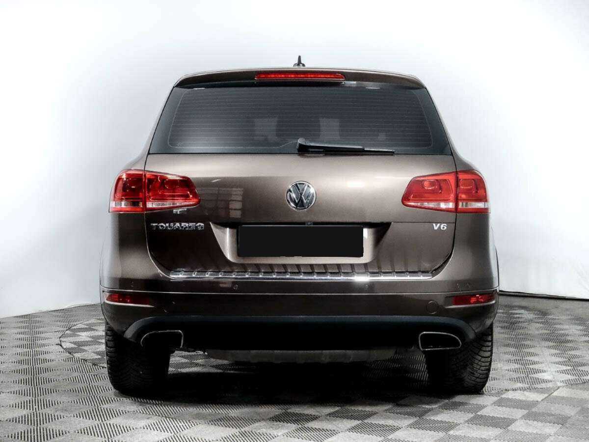 Volkswagen Touareg с пробегом — 2010 год. Фото: #3