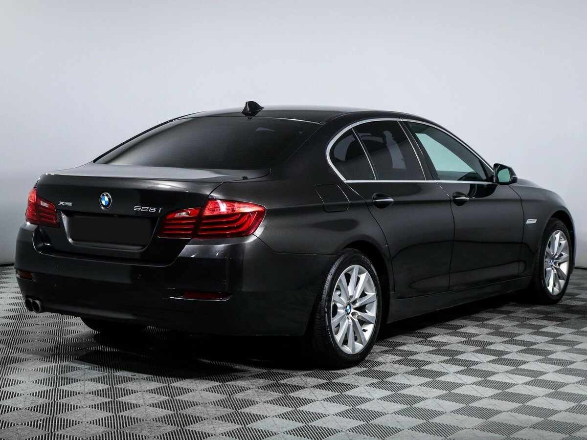 BMW 5 серии с пробегом — 2014 год. Фото: #3