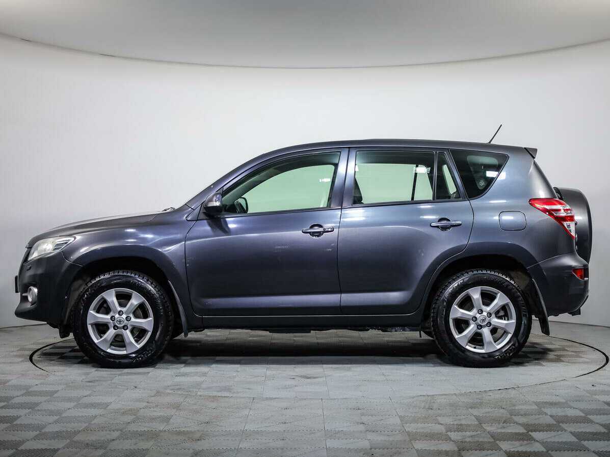 Toyota RAV4 с пробегом — 2011 год. Фото: #6