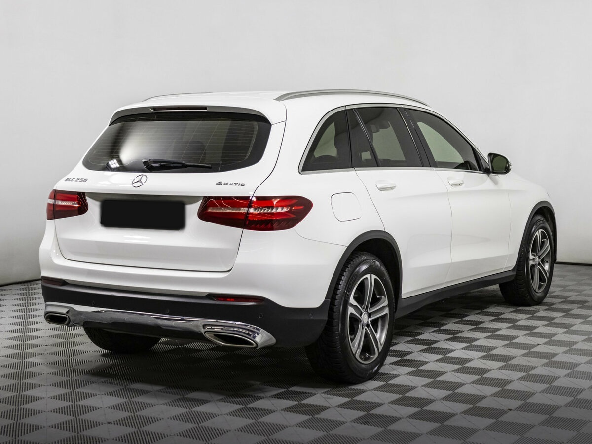Mercedes-Benz GLC с пробегом — 2015 год. Фото: #3