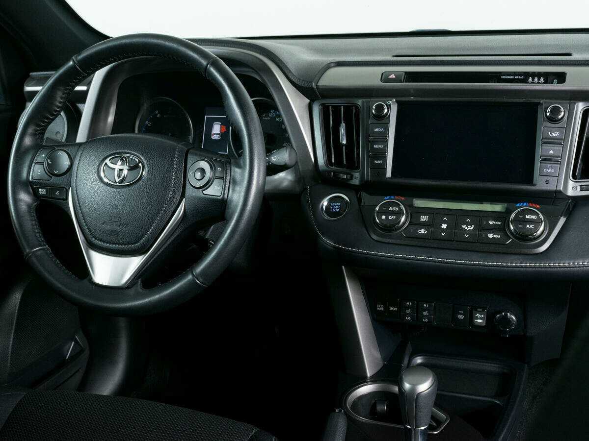 Toyota RAV4 с пробегом — 2019 год. Фото: #10