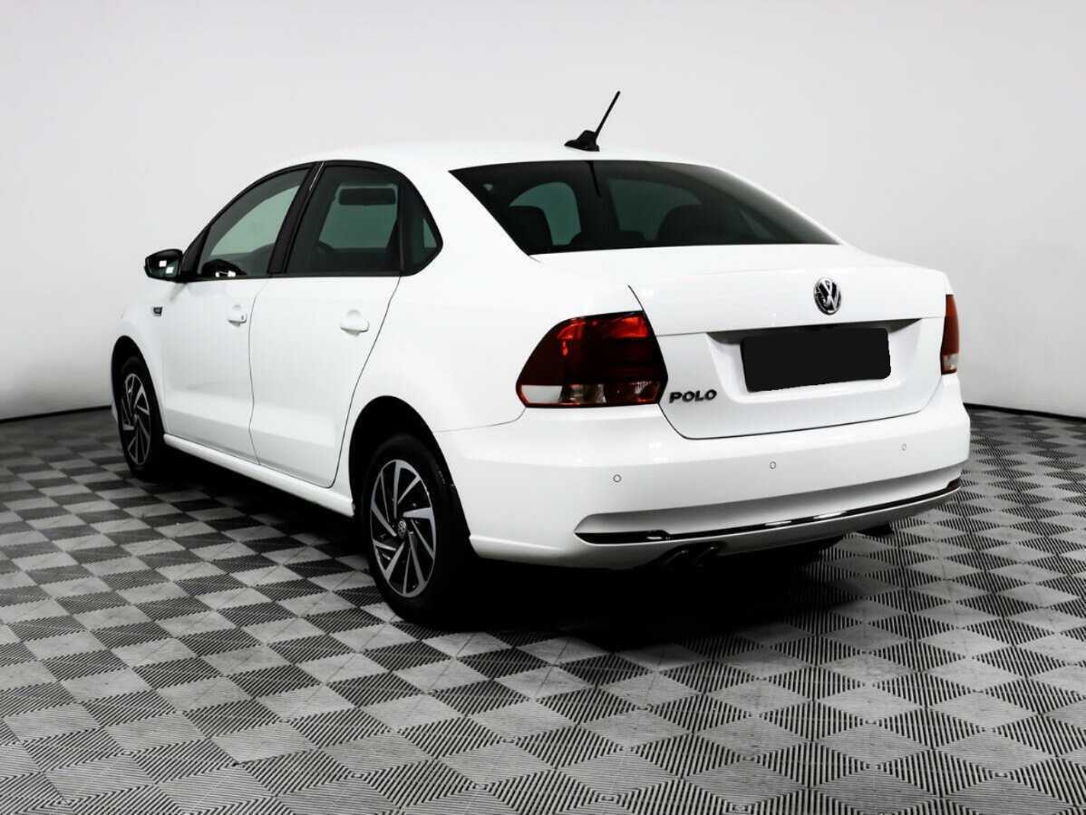 Volkswagen Polo с пробегом — 2019 год. Фото: #6
