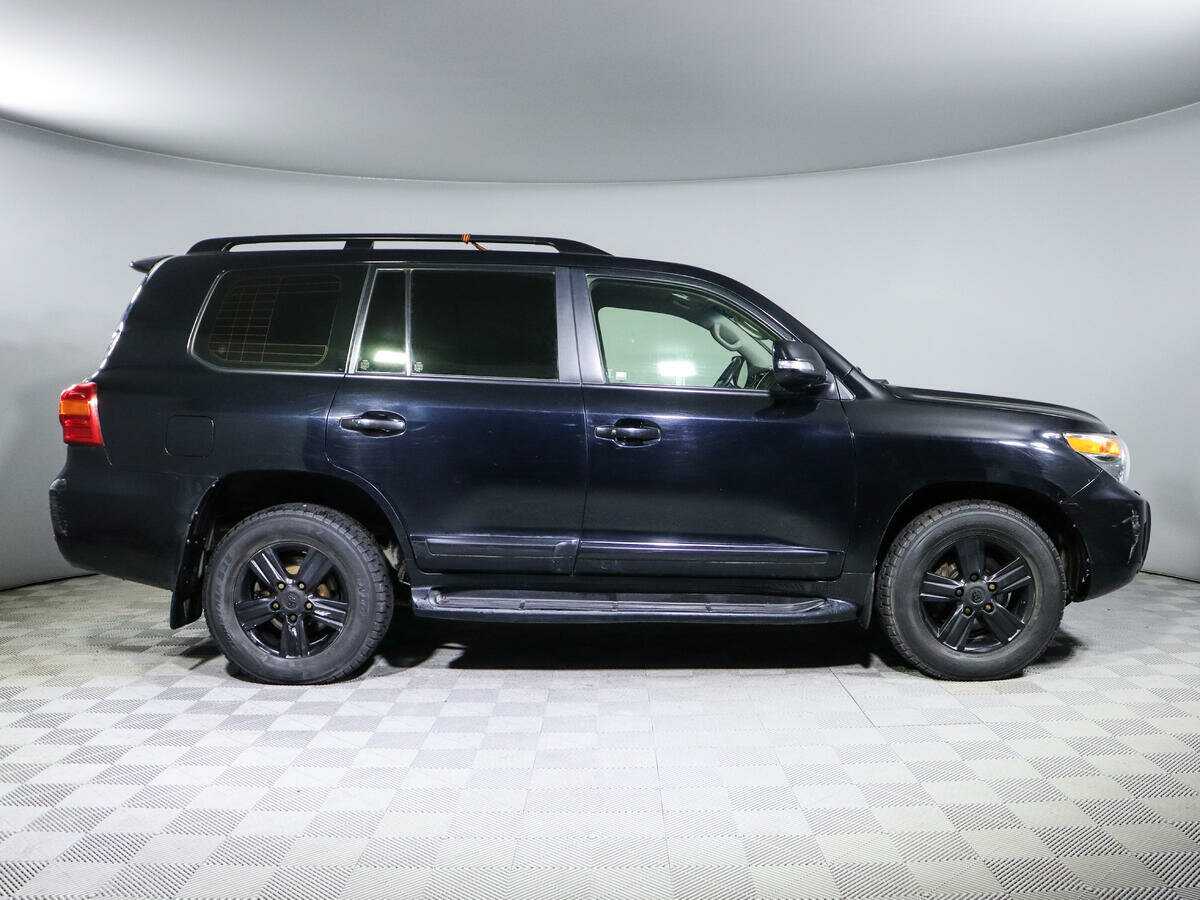 Toyota Land Cruiser с пробегом — 2012 год. Фото: #3