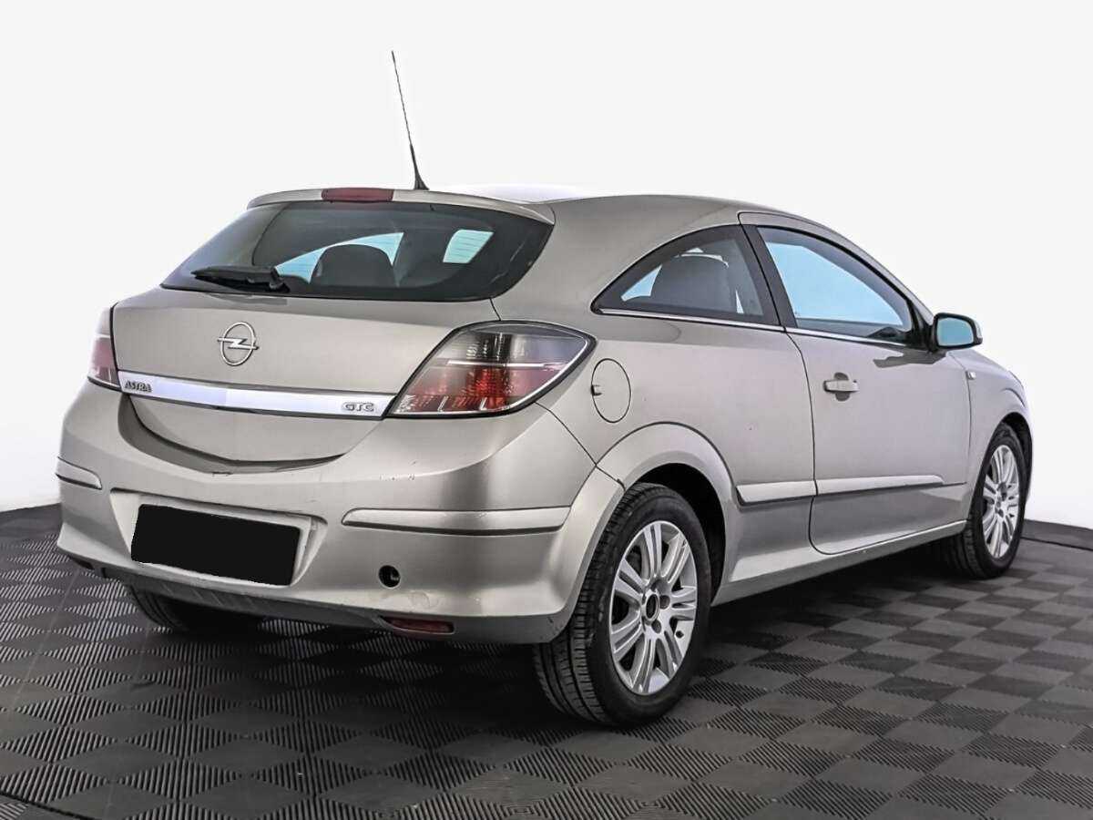 Opel Astra с пробегом — 2008 год. Фото: #4
