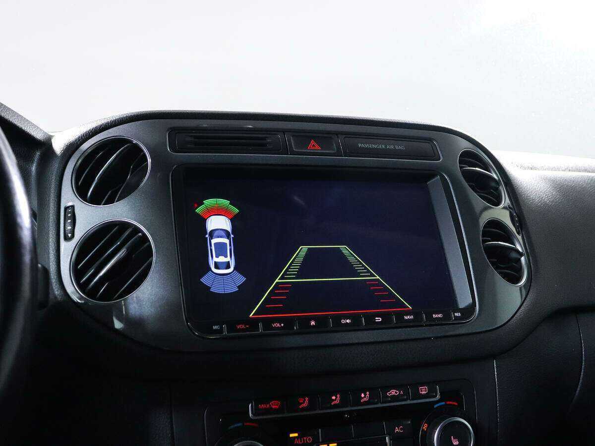Volkswagen Tiguan с пробегом — 2011 год. Фото: #13