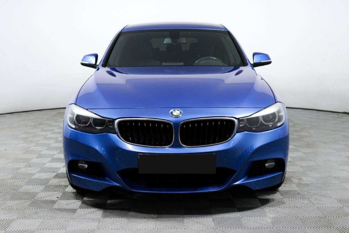 BMW 3 серии с пробегом — 2017 год. Фото: #1