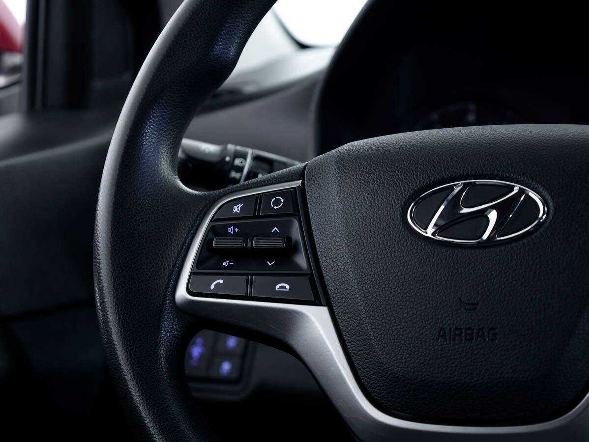 Hyundai Solaris с пробегом — 2020 год. Фото: #15