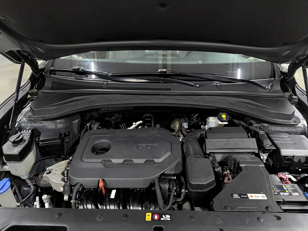Hyundai Santa Fe с пробегом — 2019 год. Фото: #8