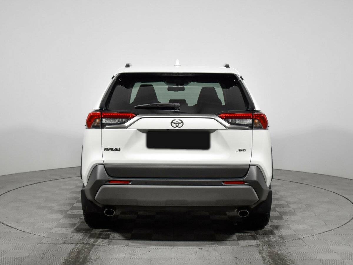 Toyota RAV4 с пробегом — 2019 год. Фото: #5